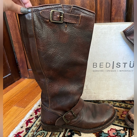 Frye. 7 Women's Veronica Tall Slouch Boot - Picture 3 of 16